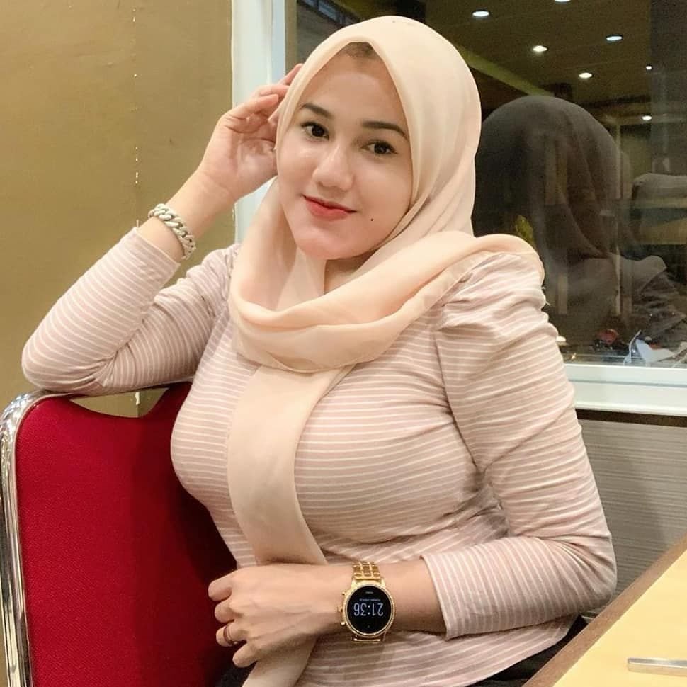 JilBoobs Indomaret