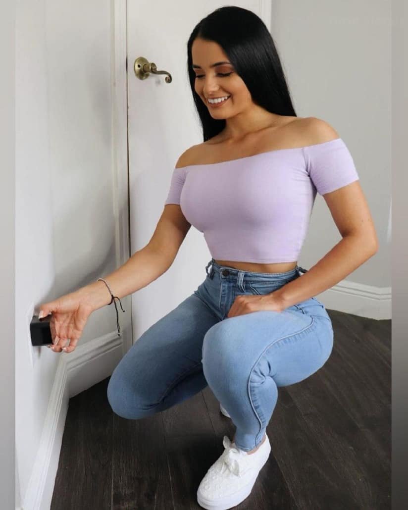 Paola Rios model
