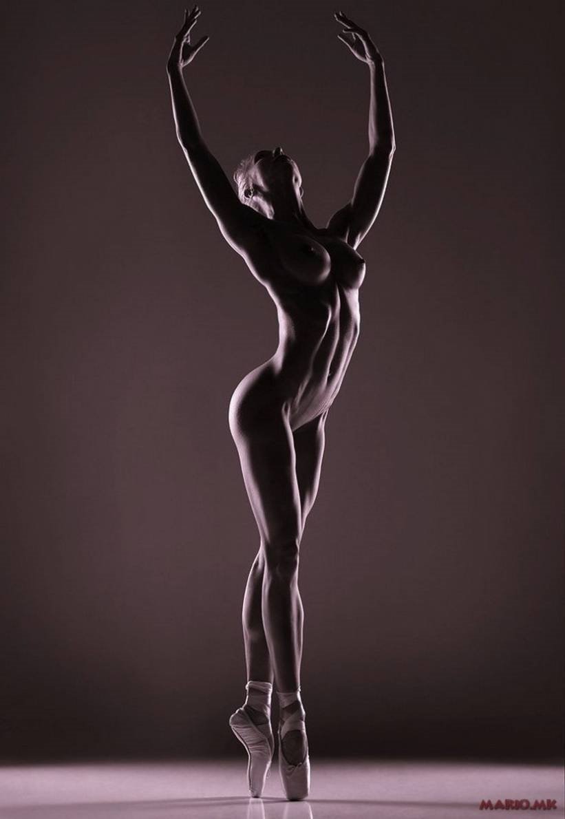 Naked girls in unusual poses