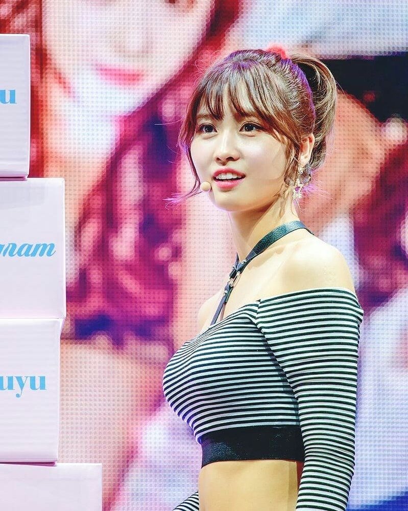 MOMO Twys Autograph