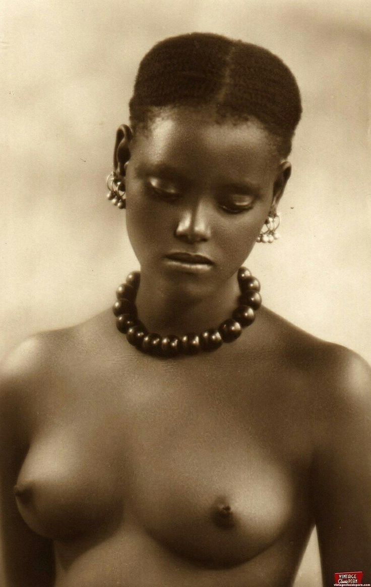 Vintage naked women