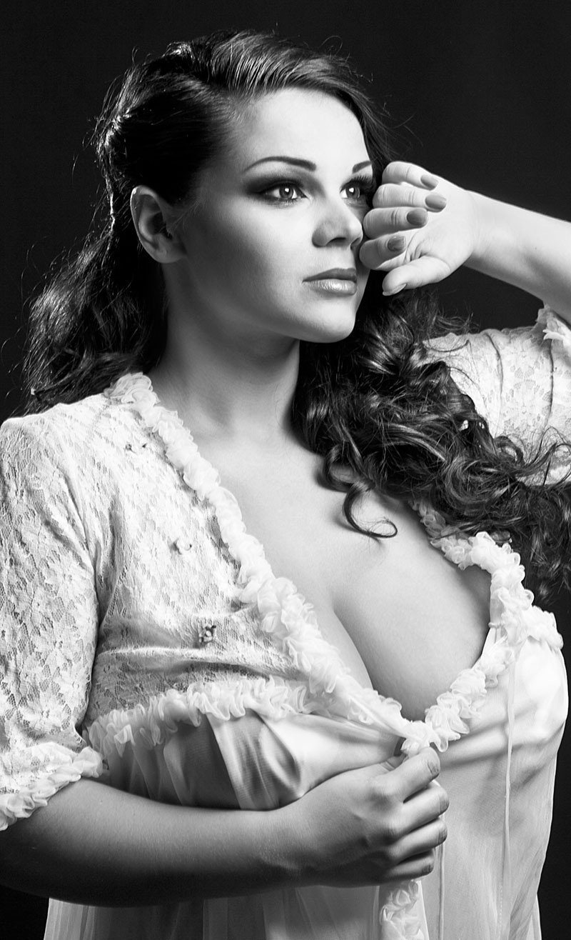 Maria Zarring Mia Maxim