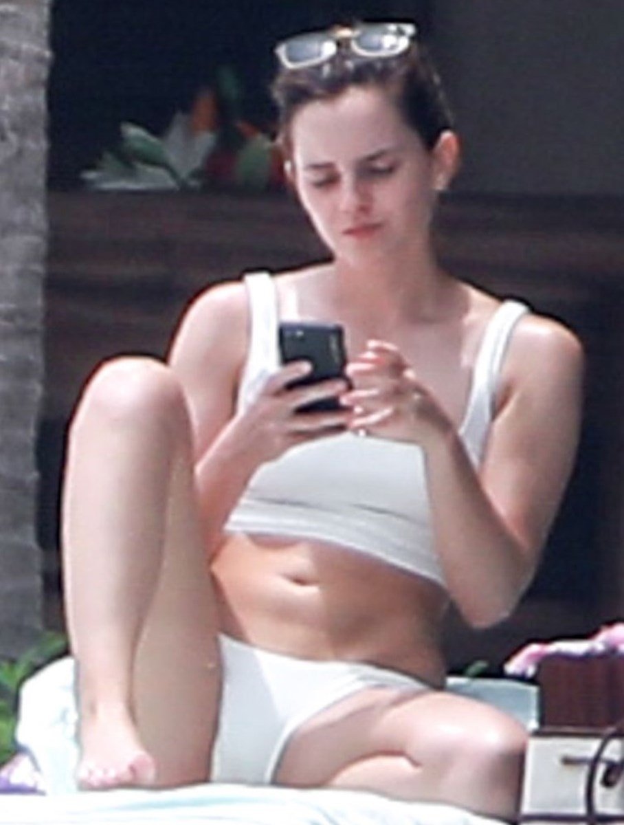 Emma Watson No Knickers
