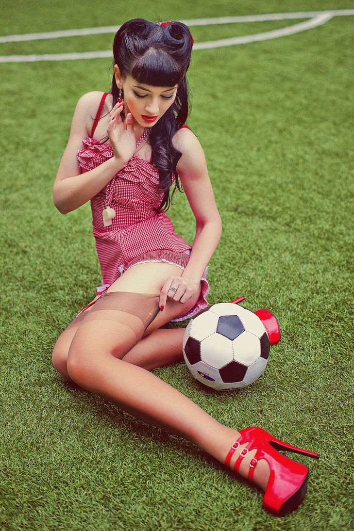 Alex Greenwood football player naked