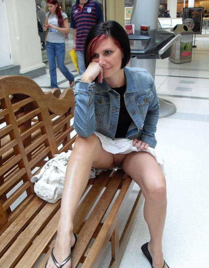 Girls in mini skirts without panties