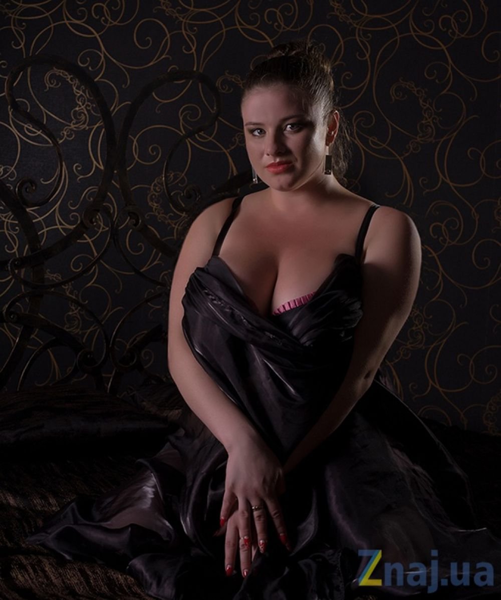 Nadine Mirada photo shoots