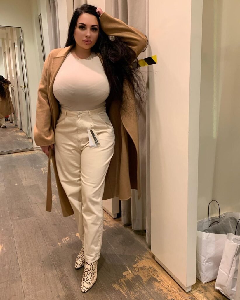 Model Anastasiya Berthier 2020