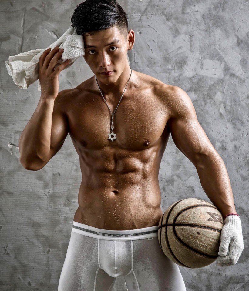 Naked guys tennis players