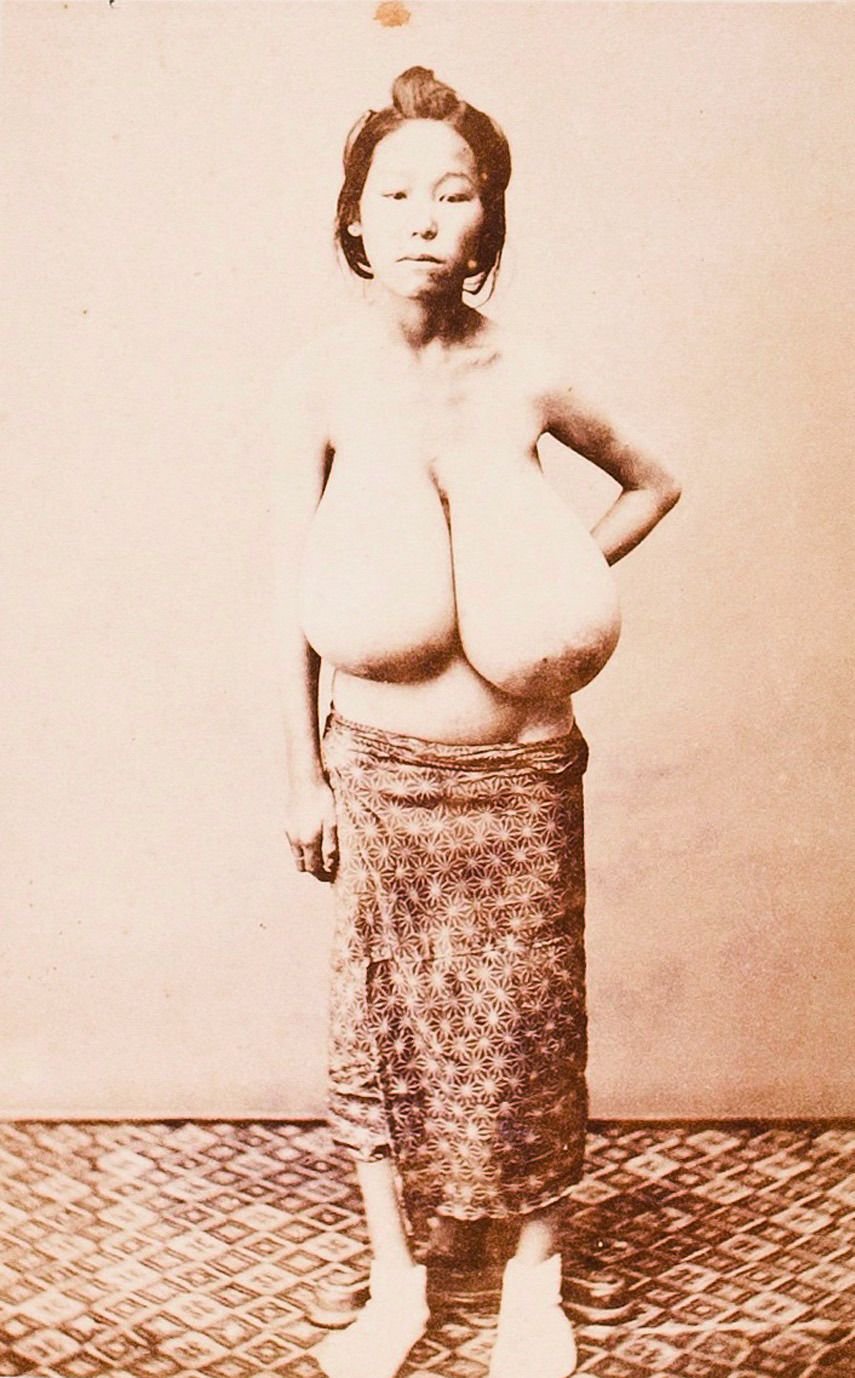 Huge sagging boobs