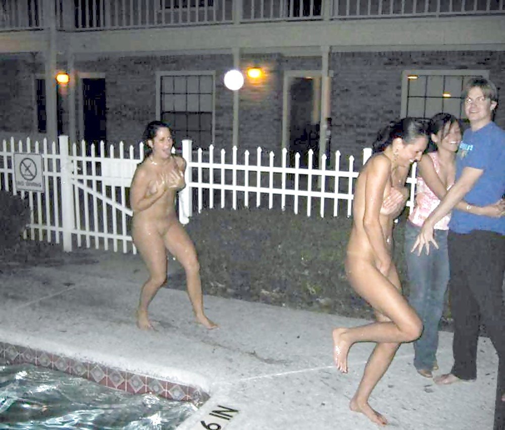 Naked girls in the summer soul