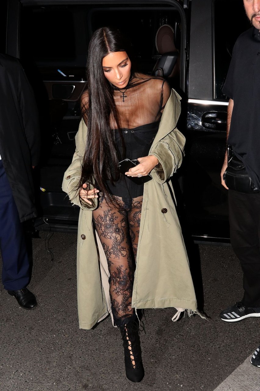 Under the skirt of Russian celebrities