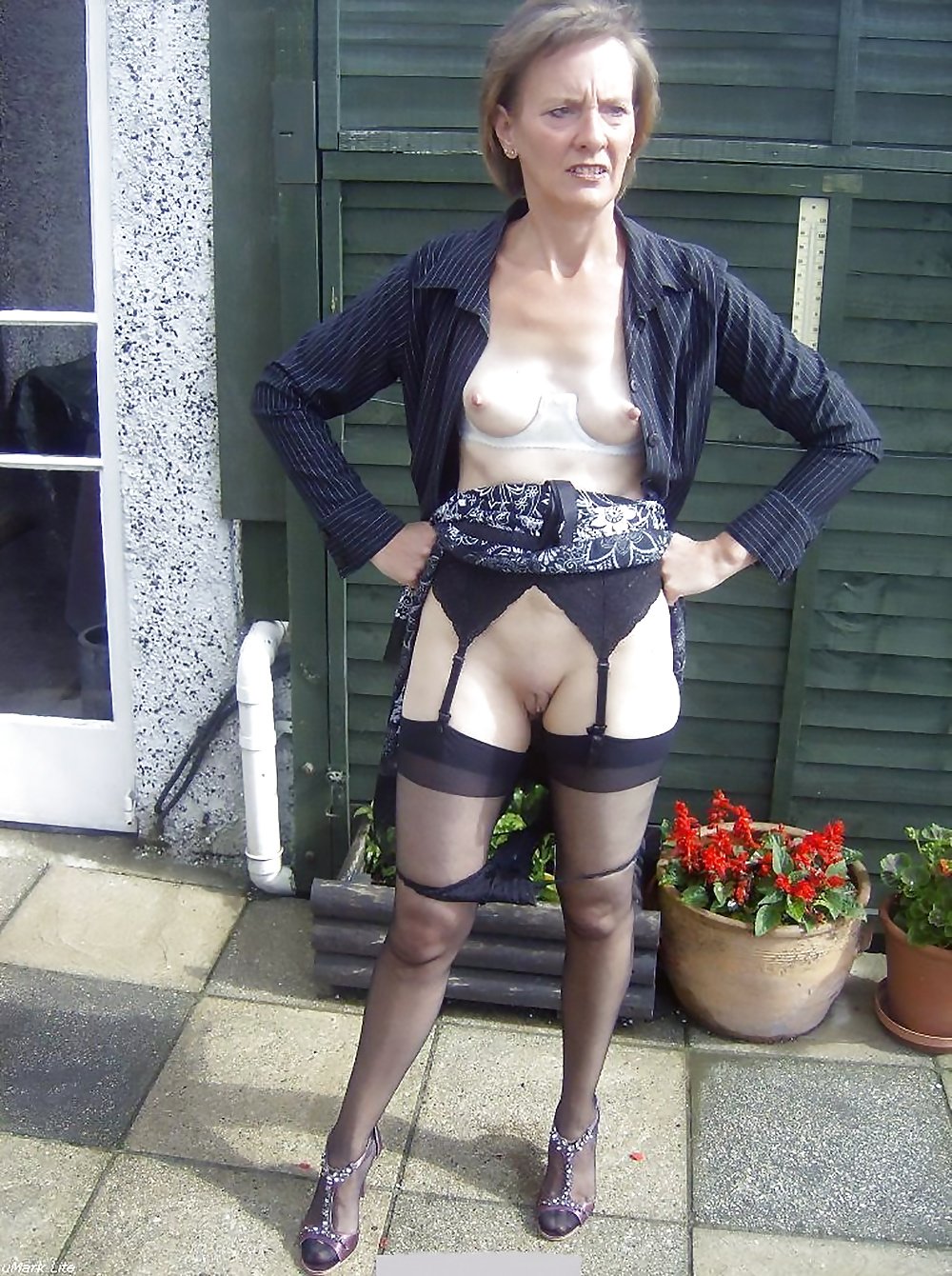 Betsy-Blue English nude
