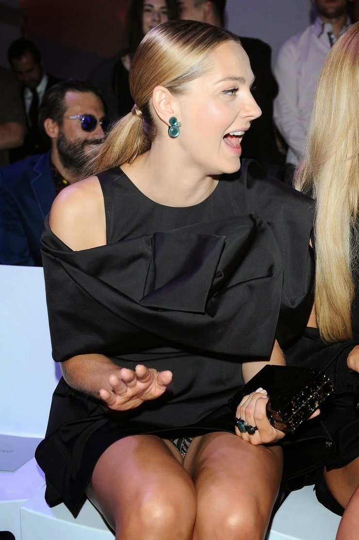 Elizabeth Olsen Skirt Wind
