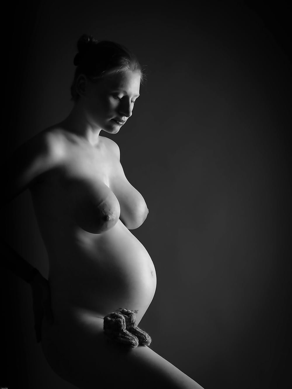 Renna Ryan Pregnant Naked