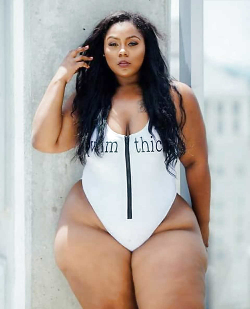 Elke The Stallion Bombshell