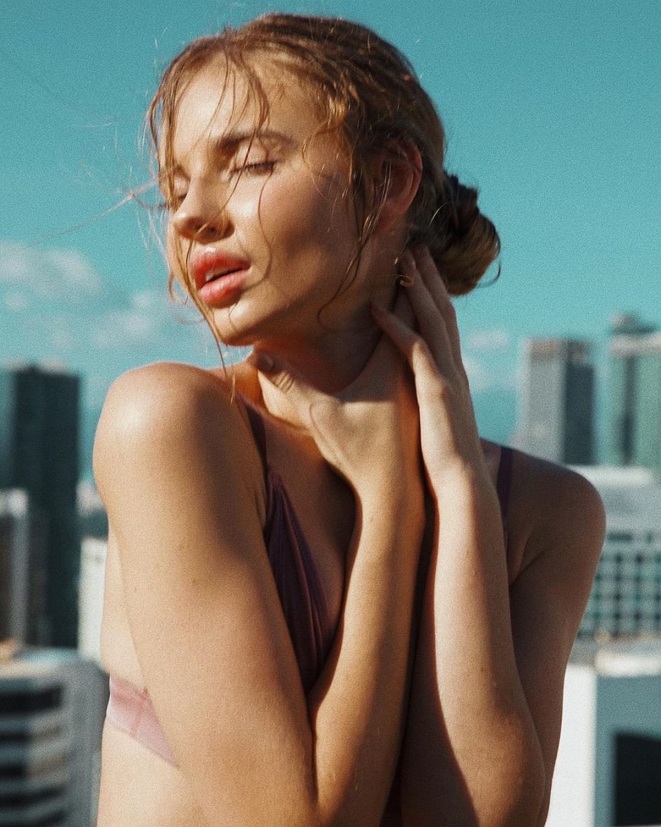 Elizabeth Vasilenko of Leak