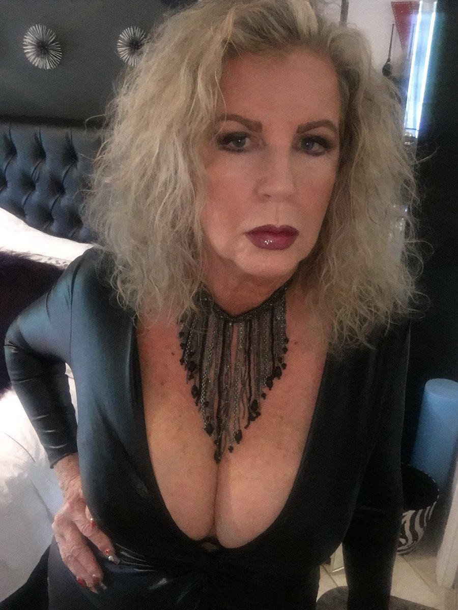 Anekee van der veelden nude