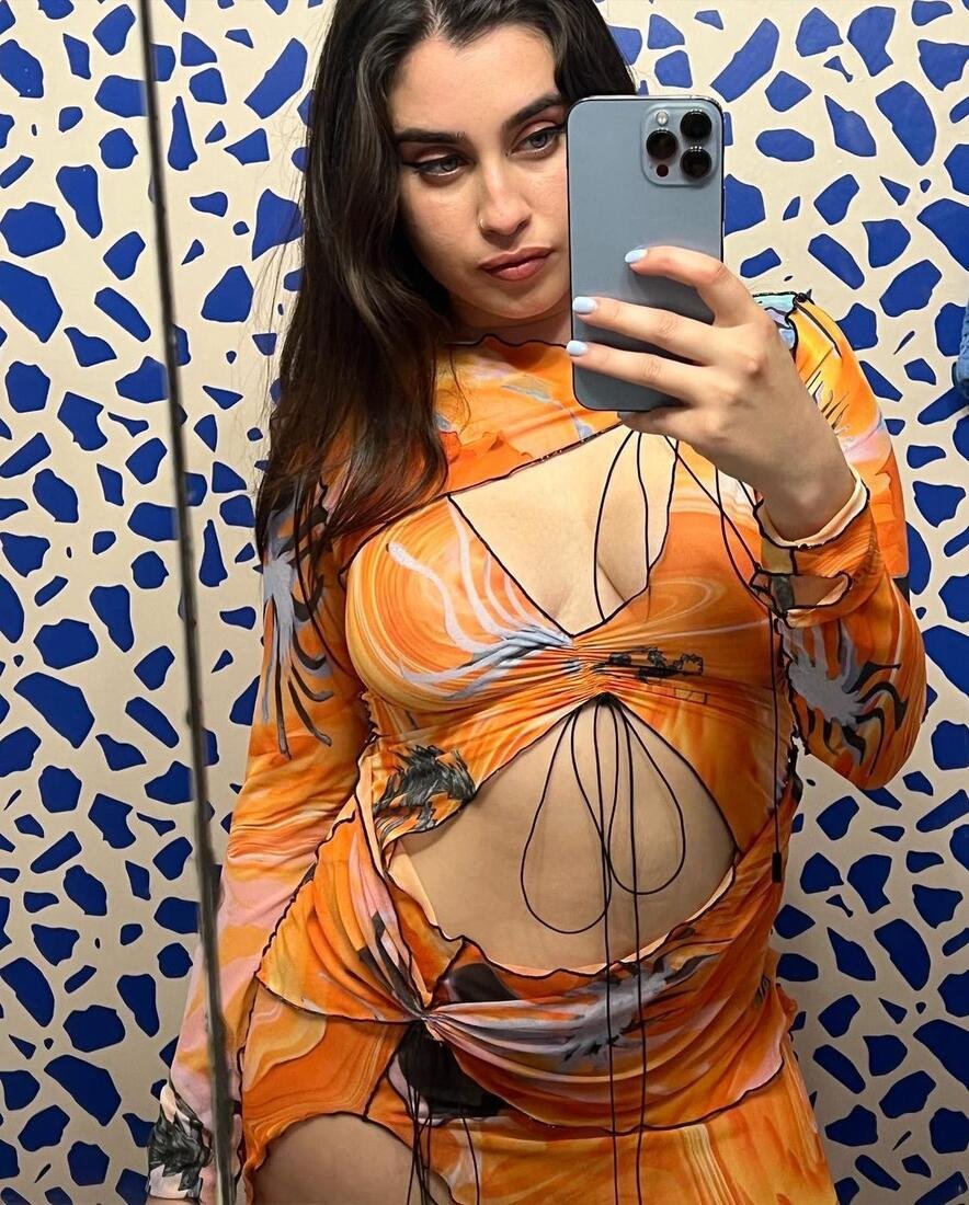 Squishy Belly Girl