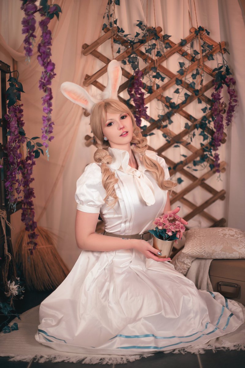 Iris Gainsboro Cosplay