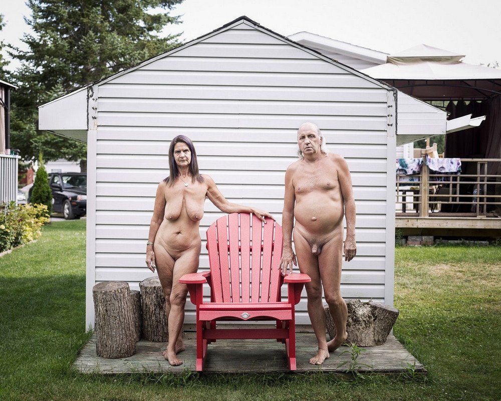 Naturisme En Famille