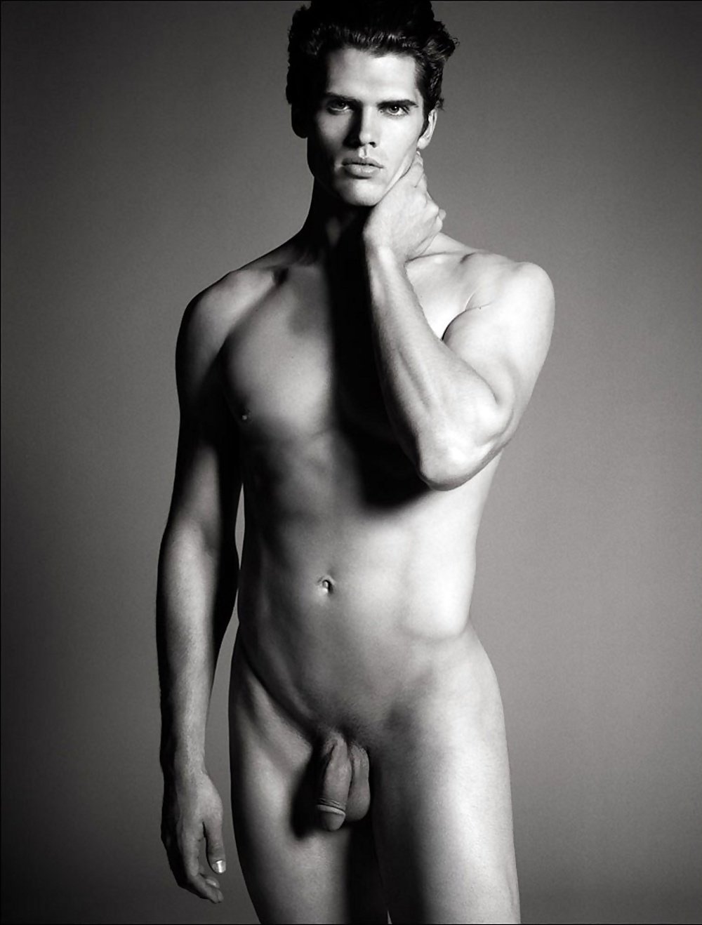 Rauw alejandro torso