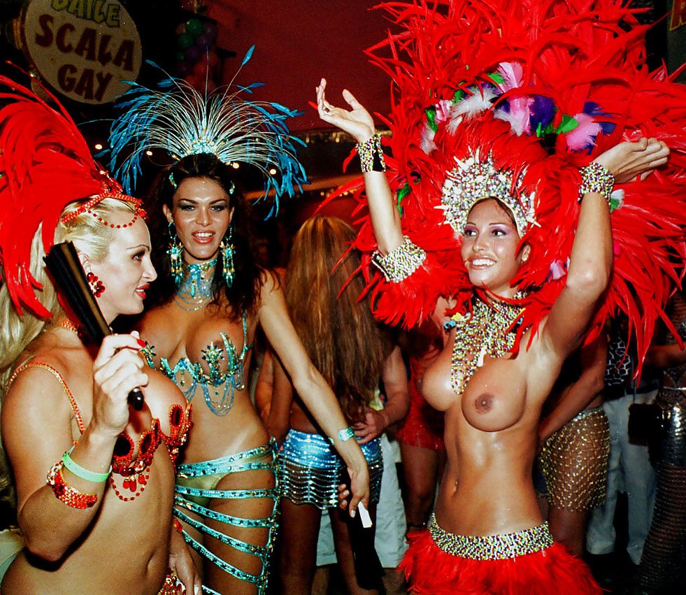Andrea Martins Brazili Carnival