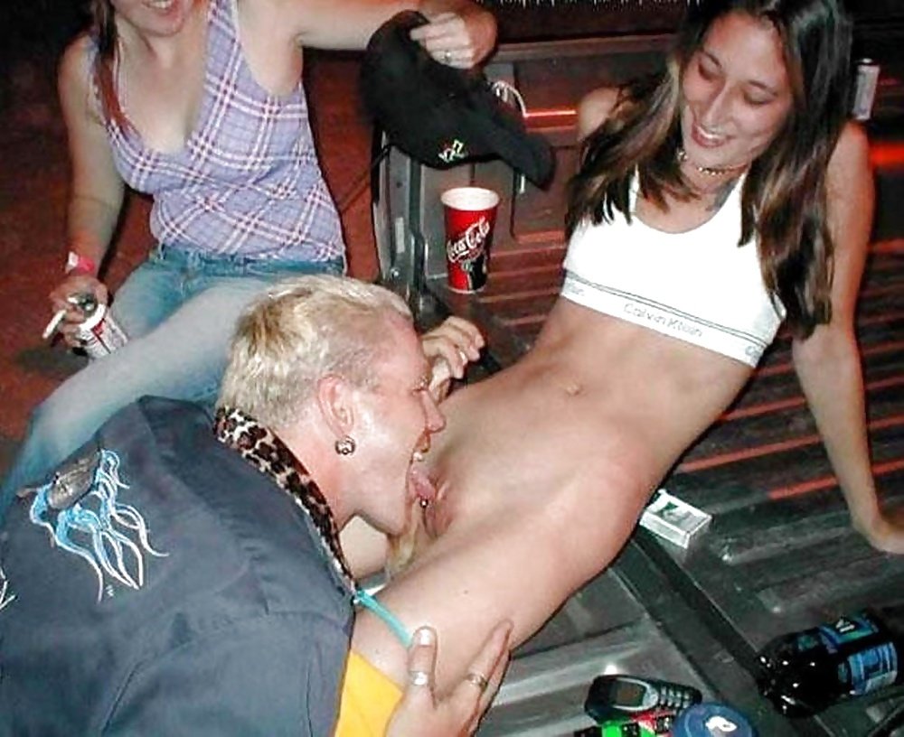 Naked Wife Amateur with spectators