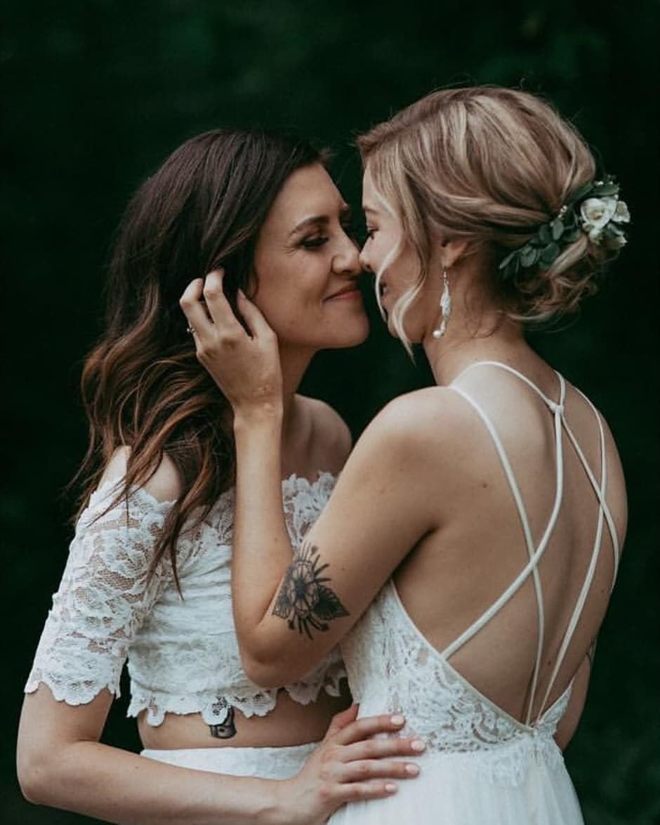 Two brides aesthetics