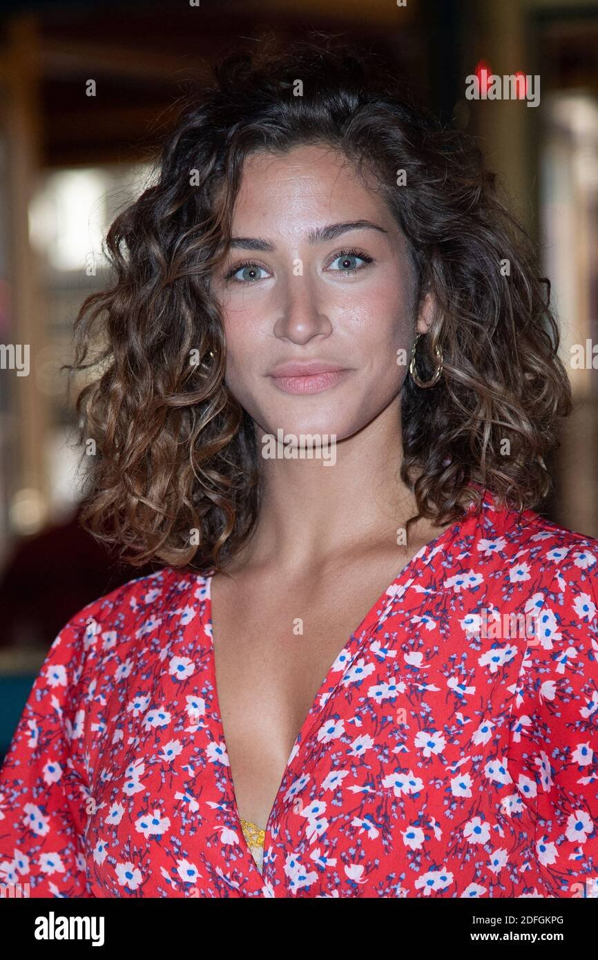 Manon Azem Hot