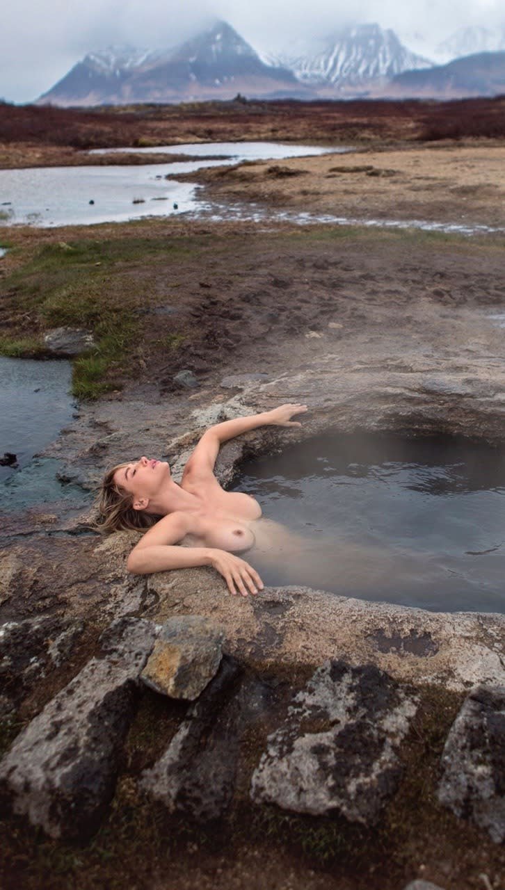 Naked women from Iceland