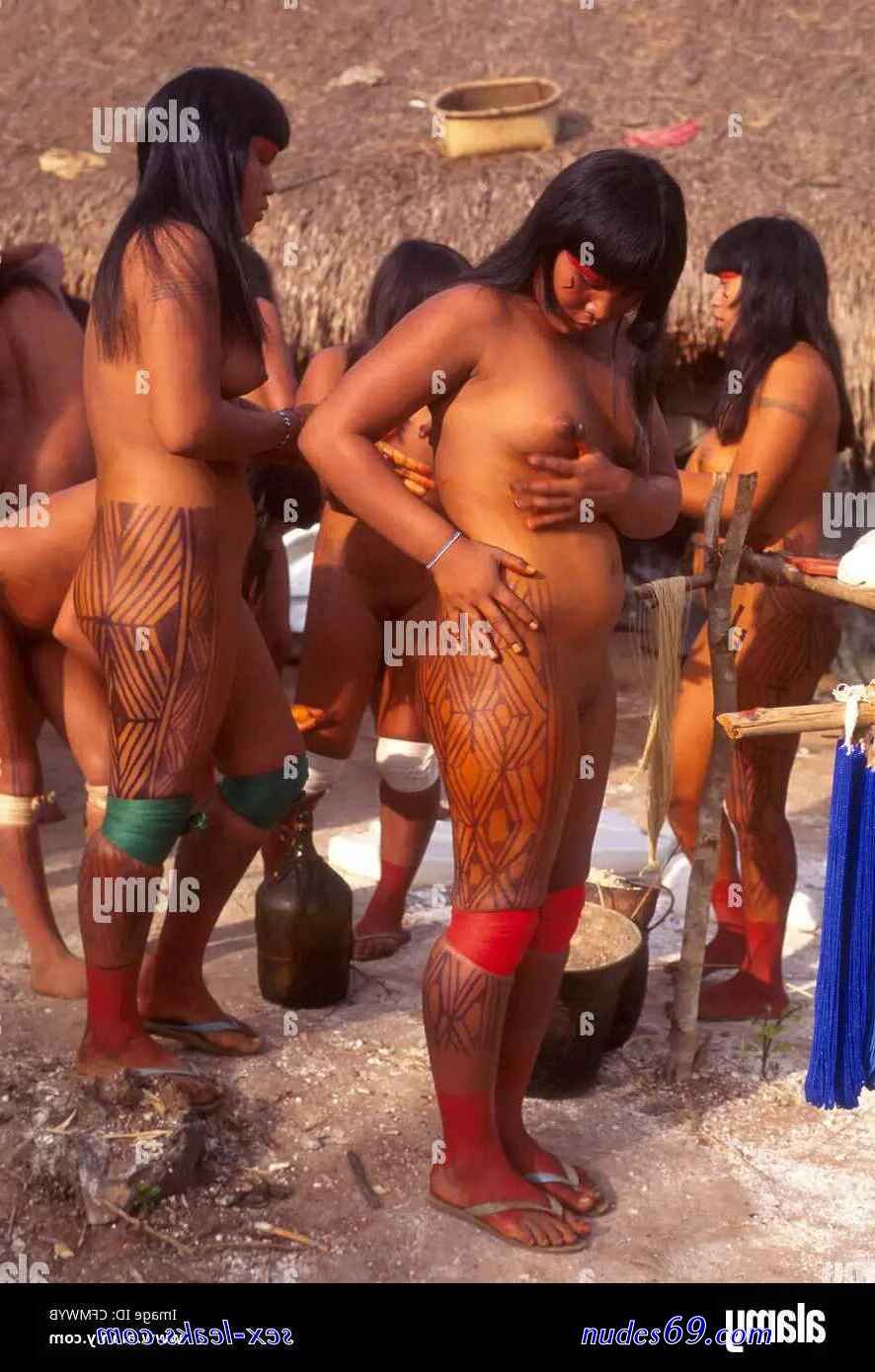 Indians from the Xingu river (Shinga)