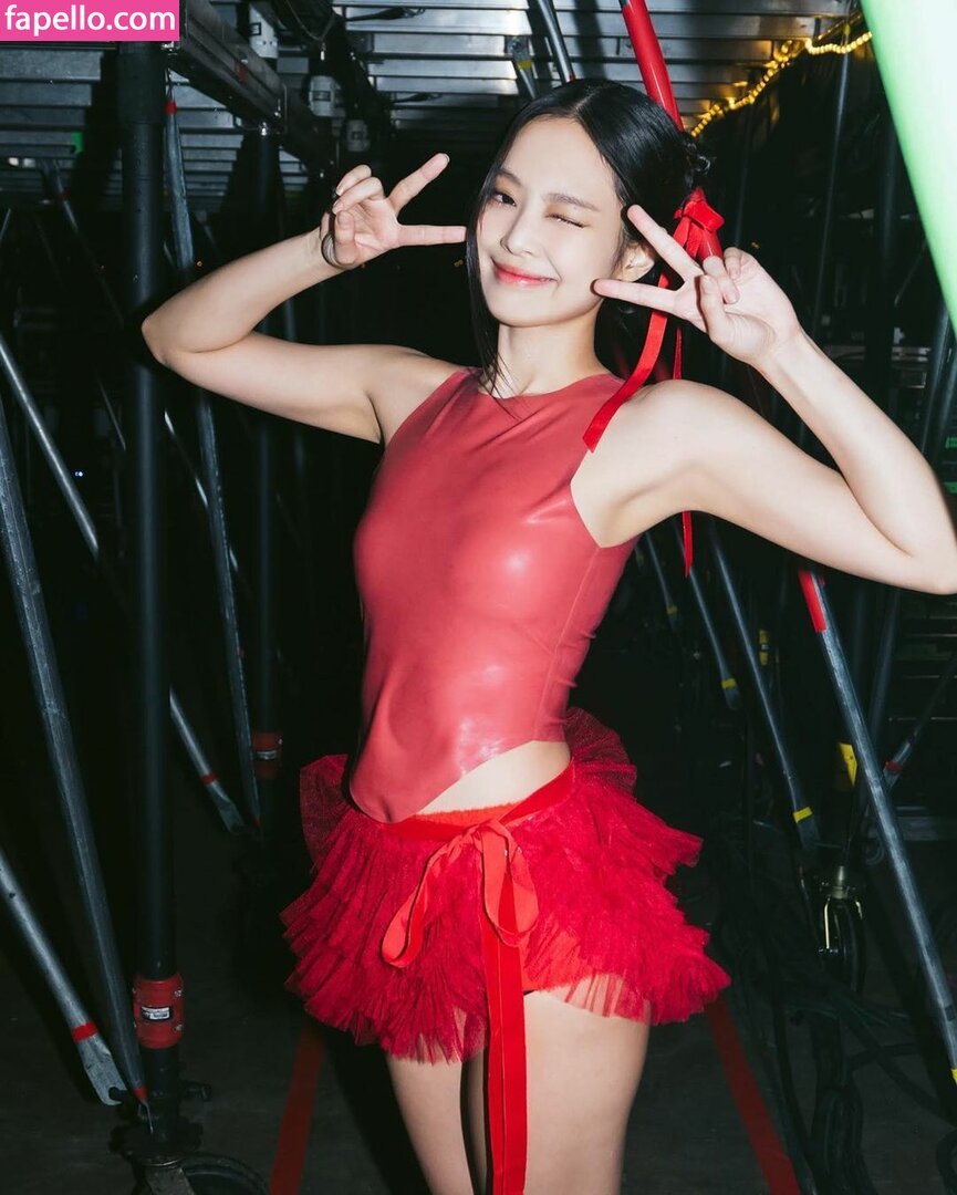 Jenny from Blackpink Playing with Fire