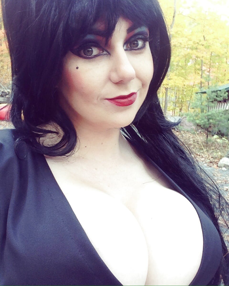 Kassandra Peterson Elvira The Lord of Darkness