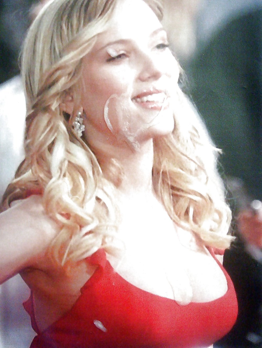 Scarlett Johansson in Konch