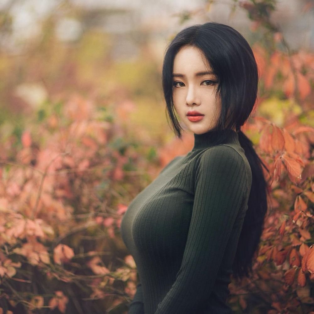 Ji Seong Girl