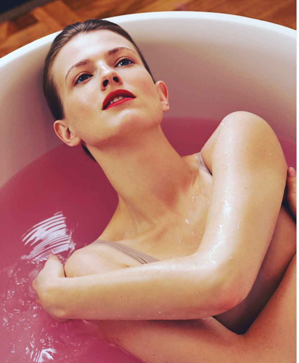 Model Sofya Nikitchuk
