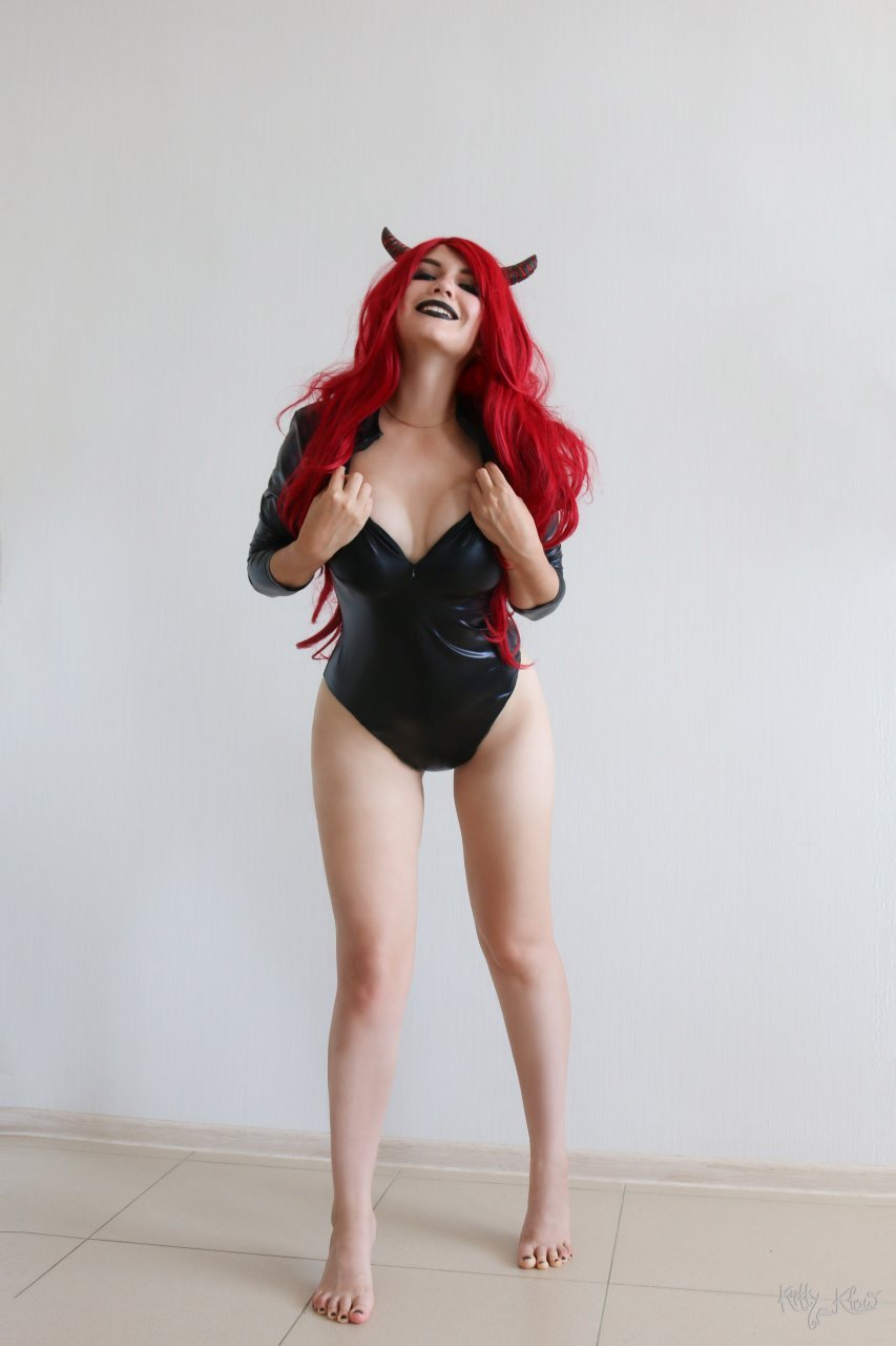 Model Sophie Kitten