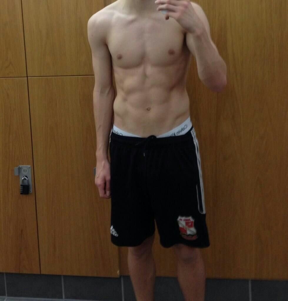 Aaron Konnolly Brighton