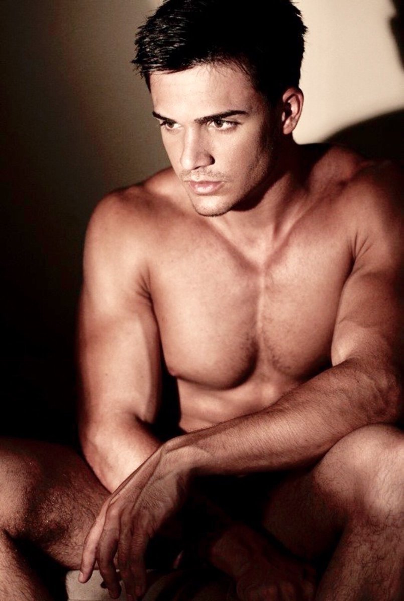 Philipp Grabovetchi Adonismale