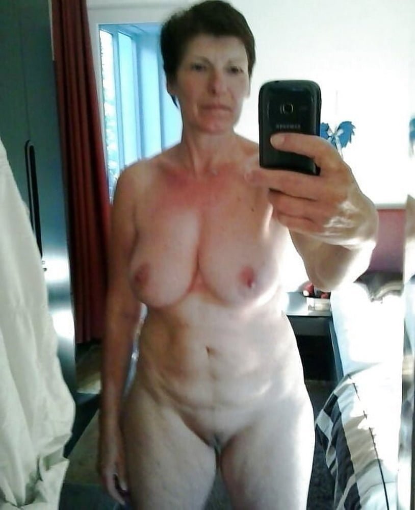Pickup women in 60 years, nude