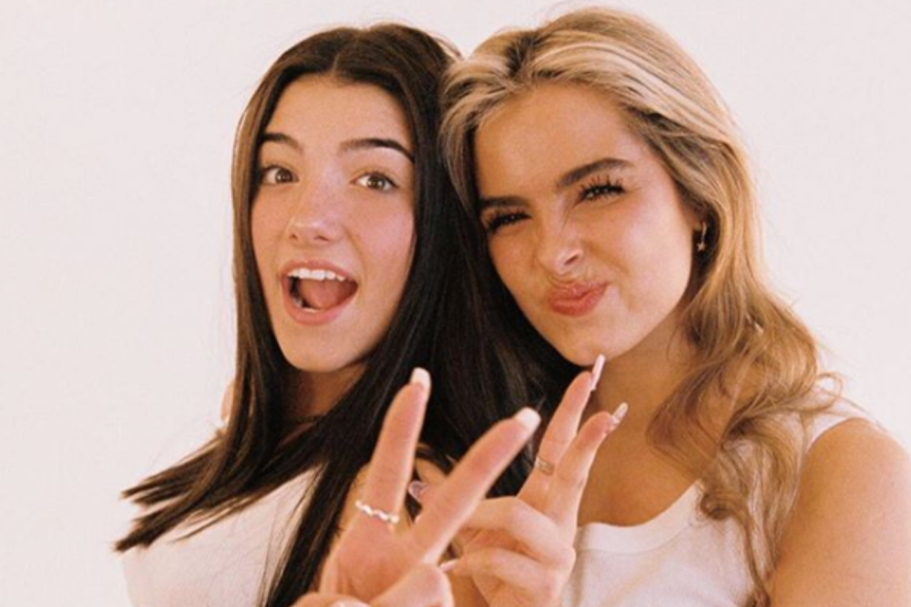 Charlie d'Amelie Instagram