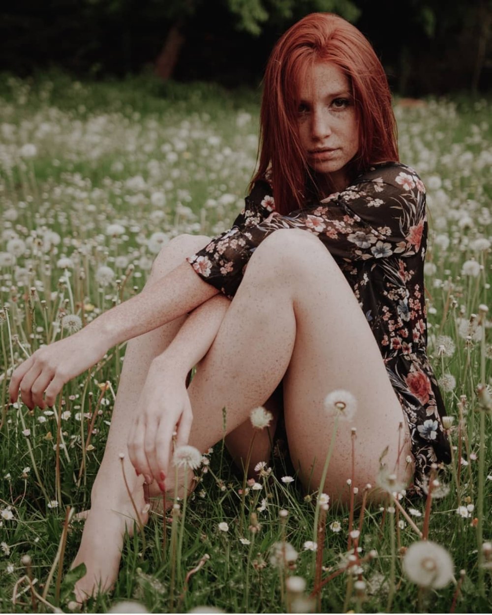 Girl Ginger Daydreams