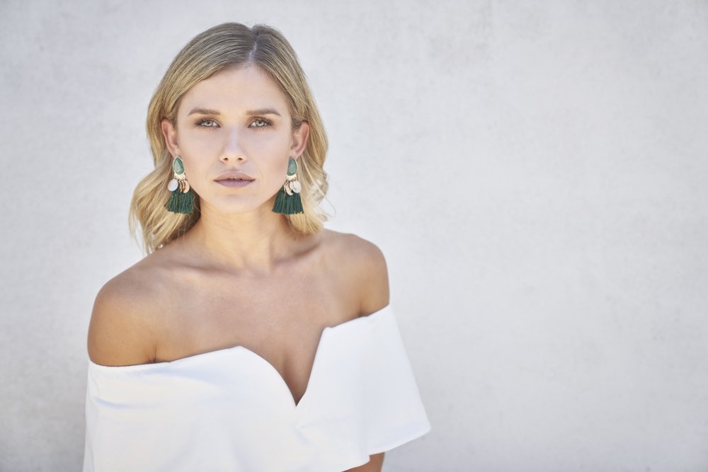 Anne Marie Singer 18