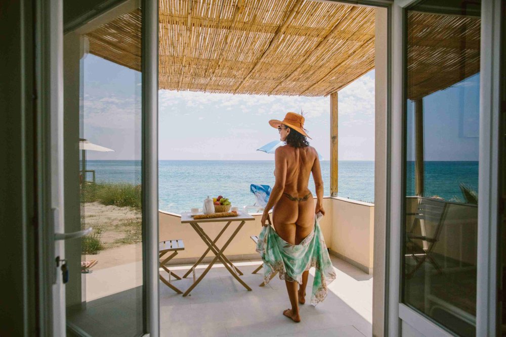 Naturism in the world - Naturism in the World Naturist. Neturnist notes. Nude