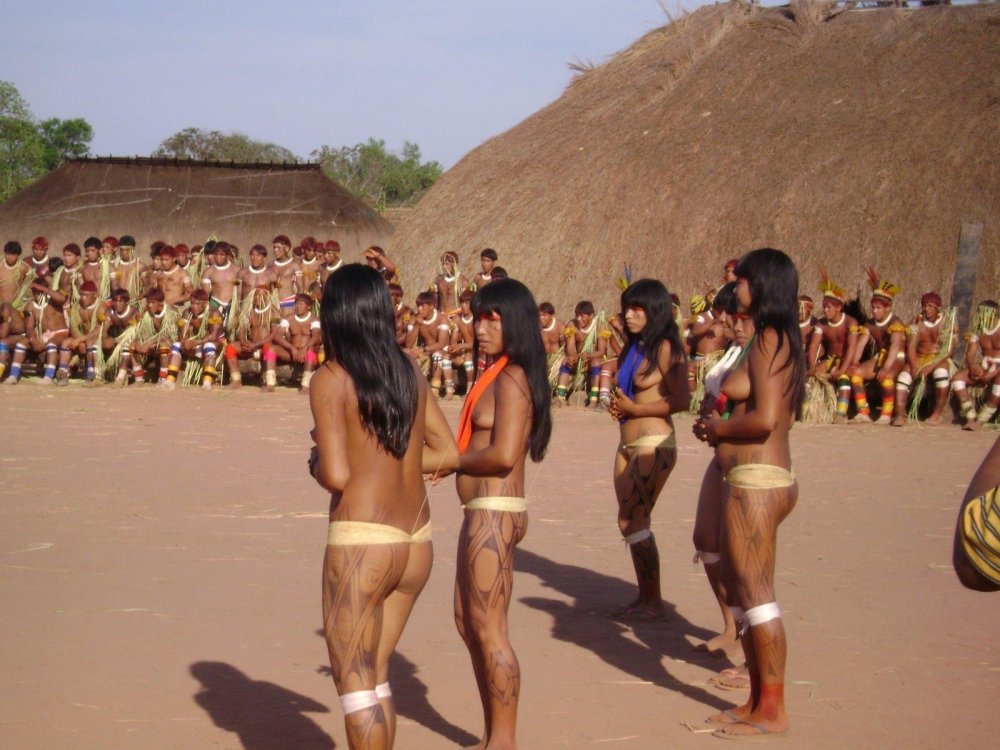 Naked African women