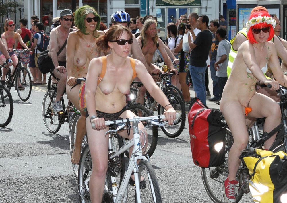 London Wnbr 2019 (World Naked Bike Ride) Open Nude Pussy