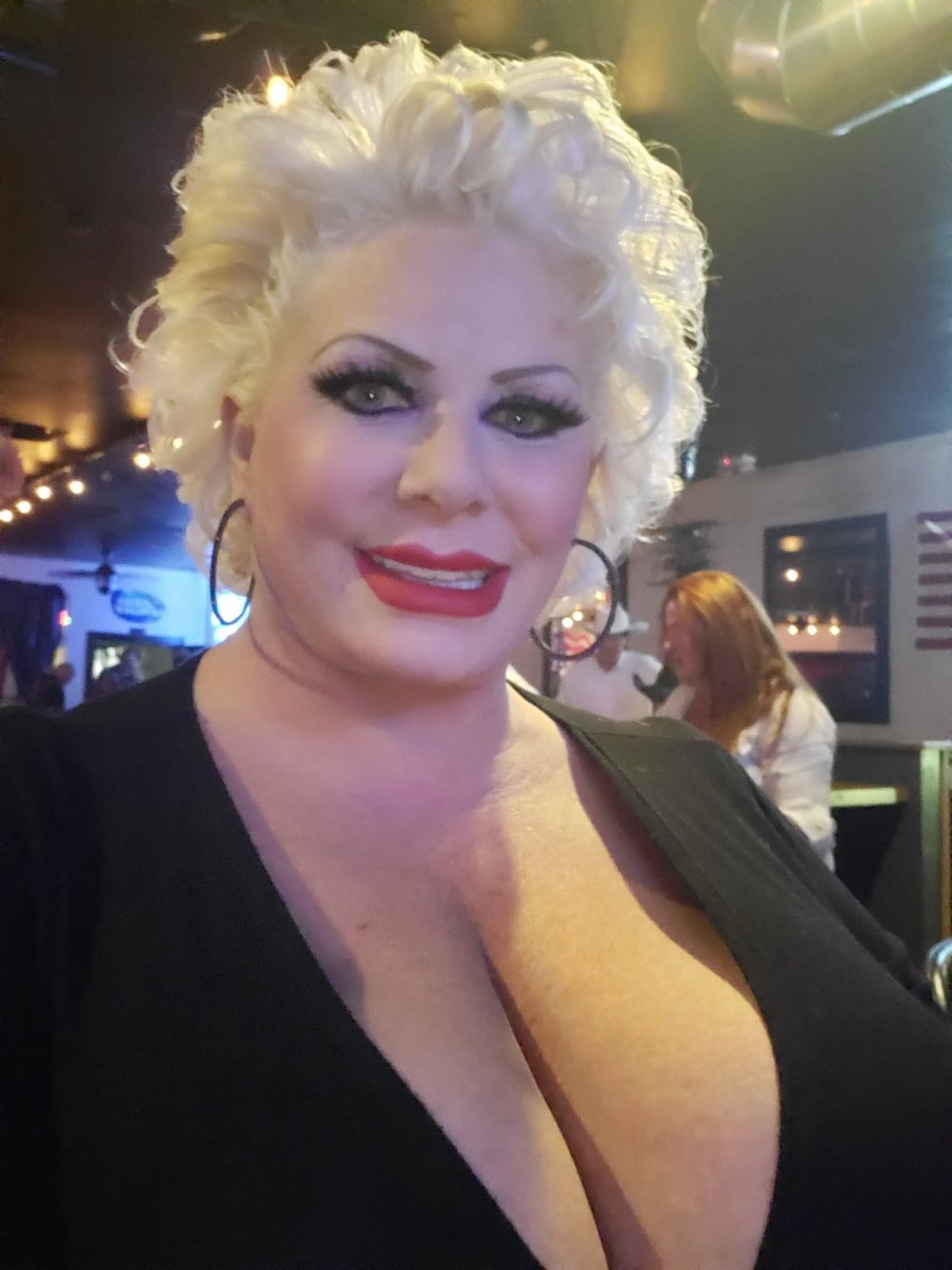 Claudia Mary