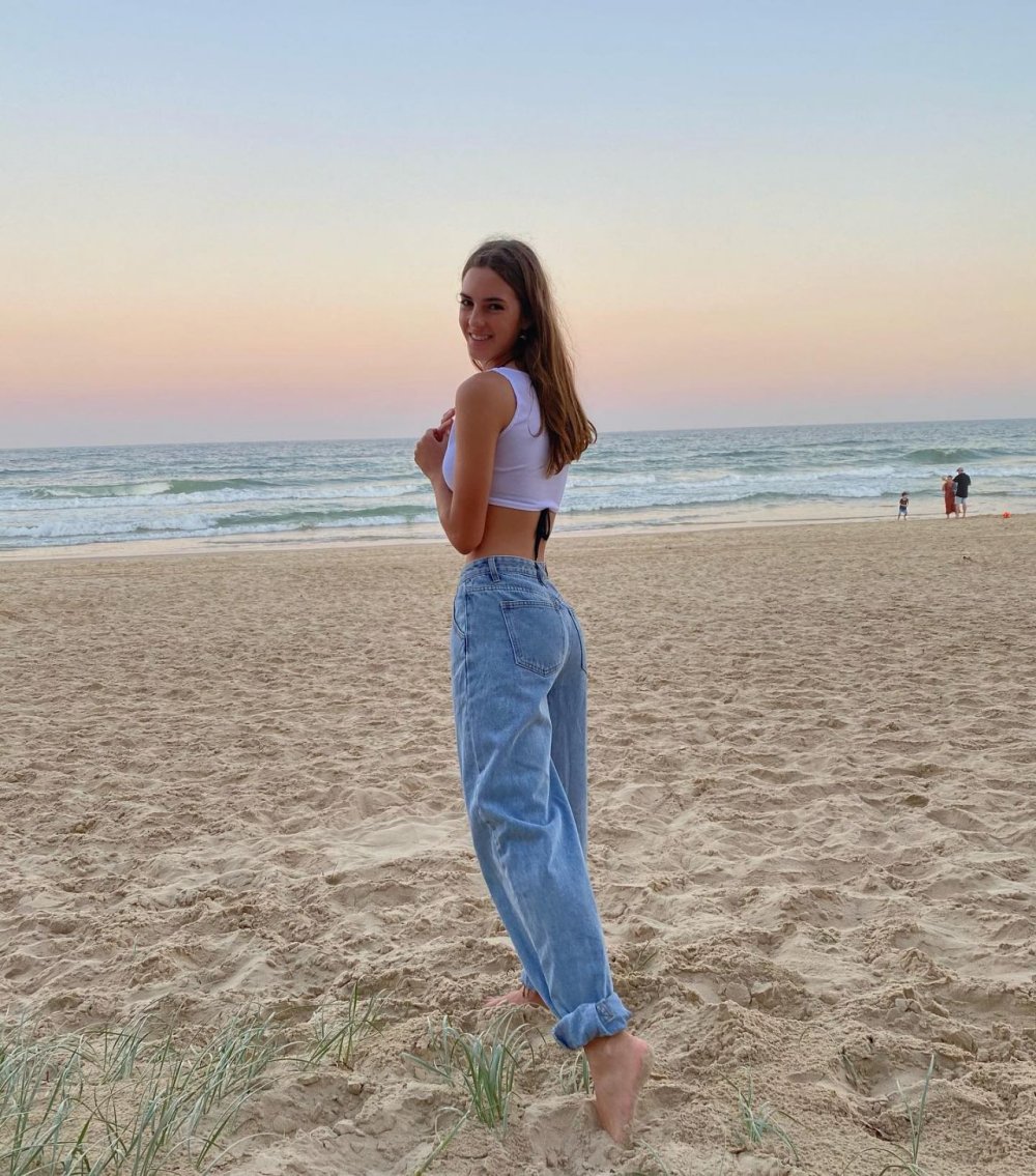 Emily Feld 03/27/2022