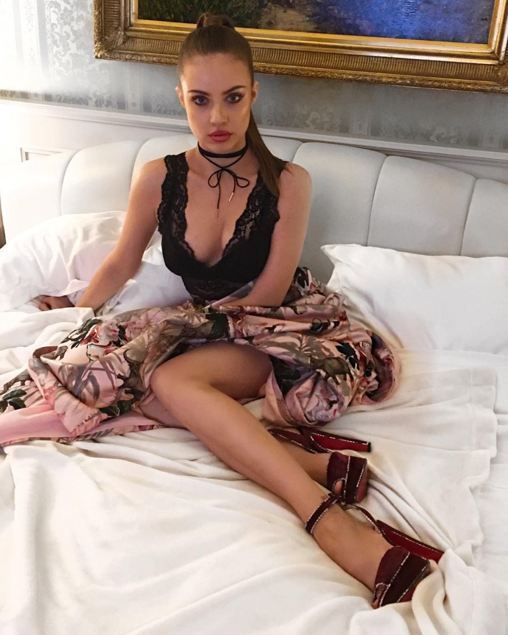 Xenia tchoumitcheva mini