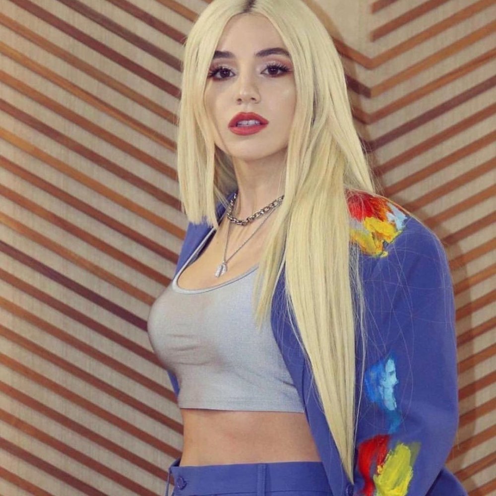 Ava Max is hot